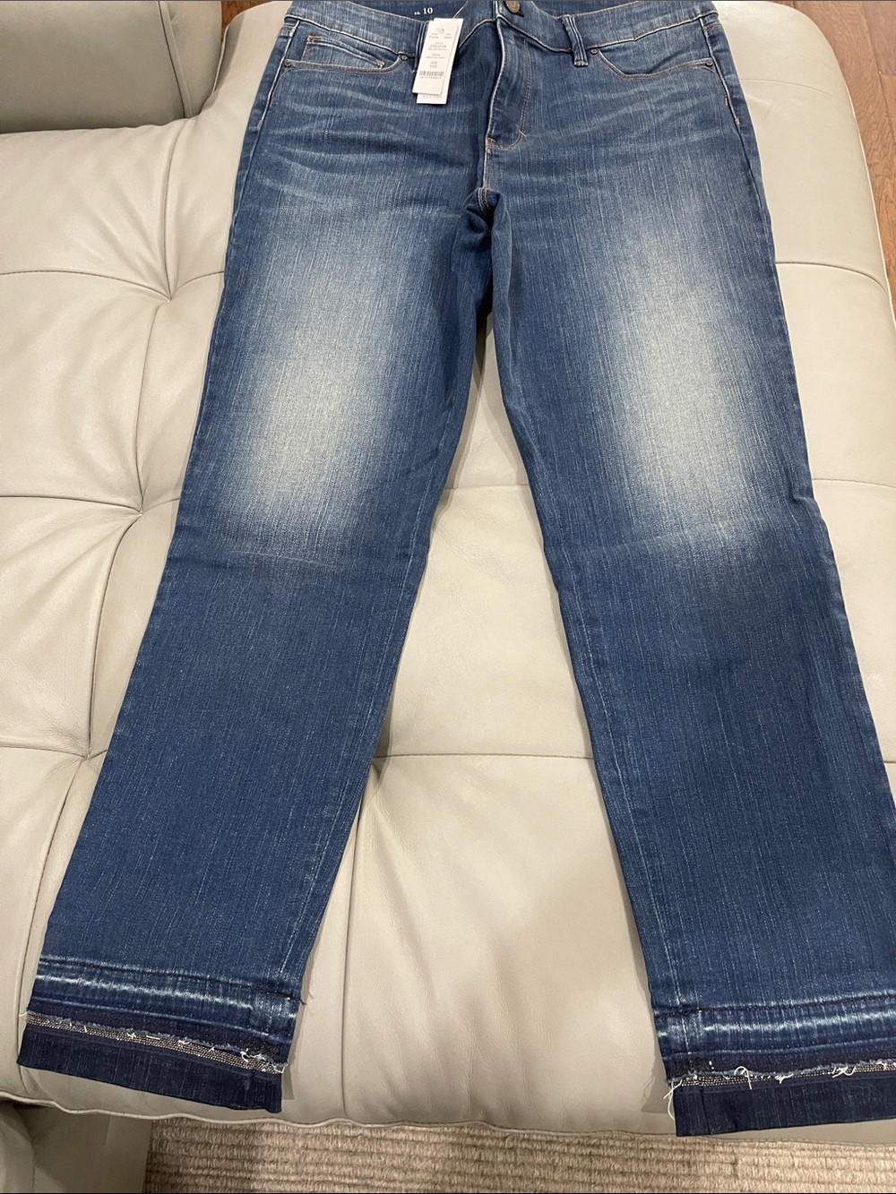 White House Black Market Slim Ankle Jeans with Ball Chain Trim at the Hem Sz 10